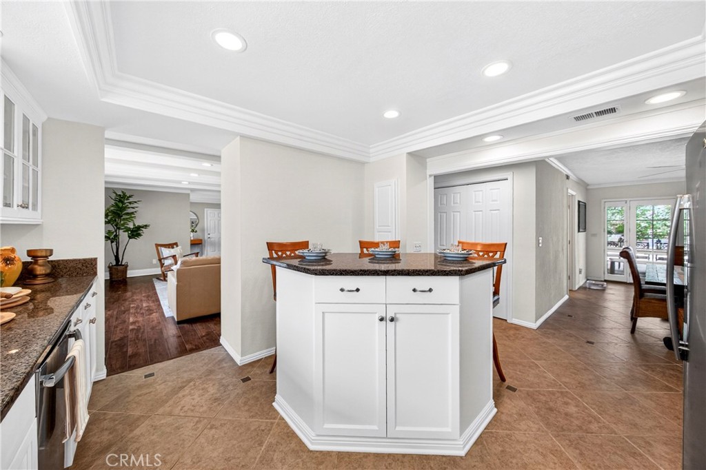 1448 W Domingo Road