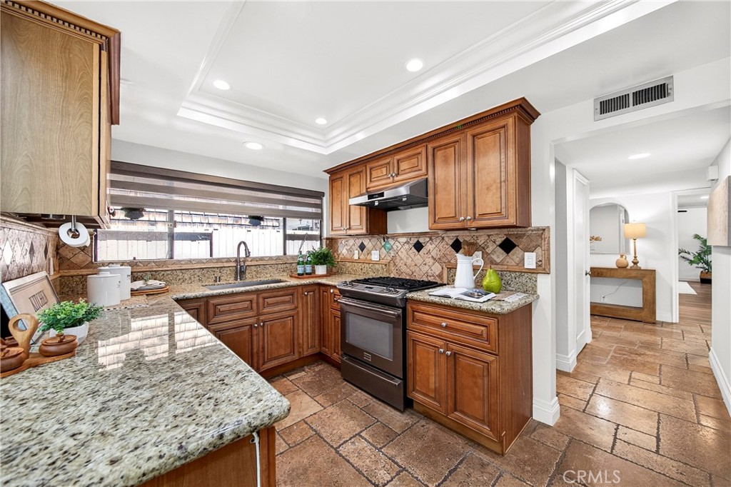 9440 Friendly Woods Lane