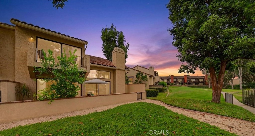 636 Colonial Circle