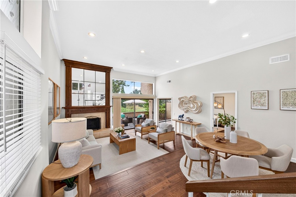 636 Colonial Circle