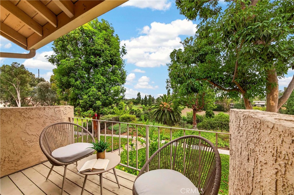636 Colonial Circle