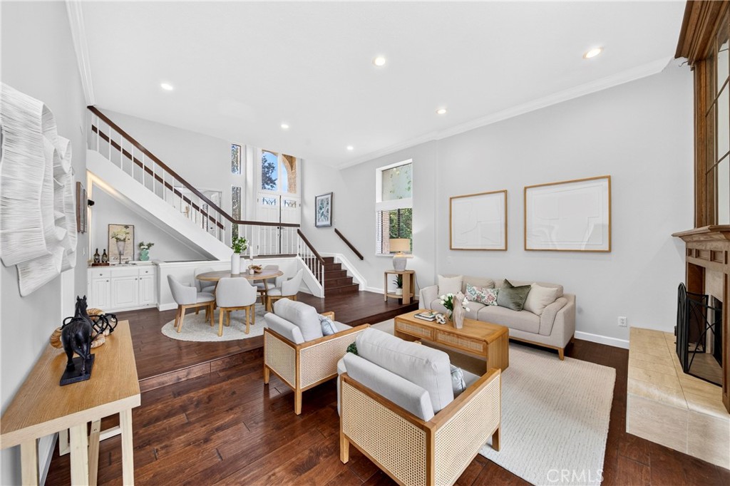 636 Colonial Circle