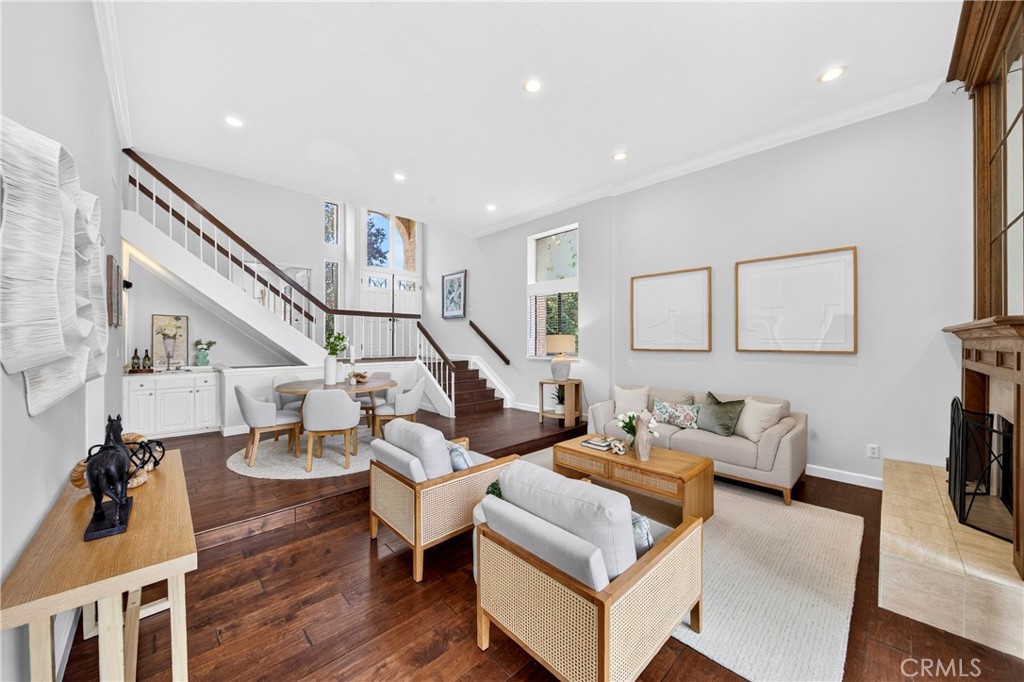636 Colonial Circle