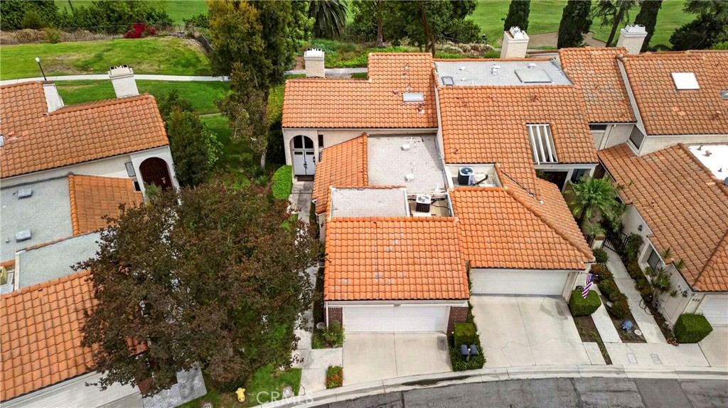 636 Colonial Circle