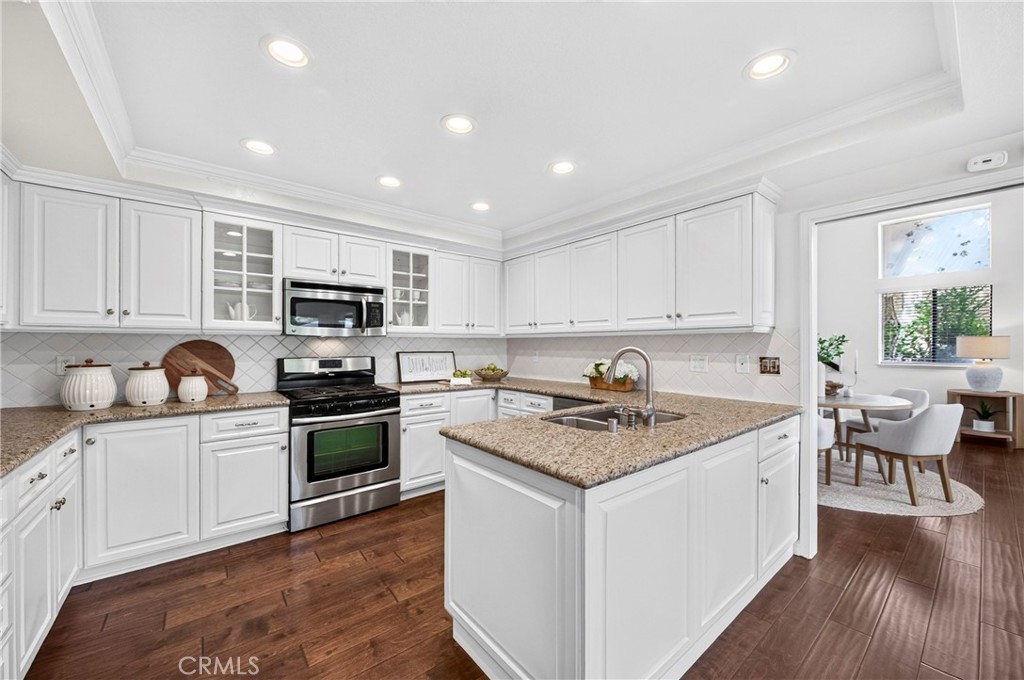 636 Colonial Circle