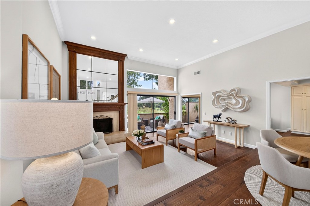 636 Colonial Circle