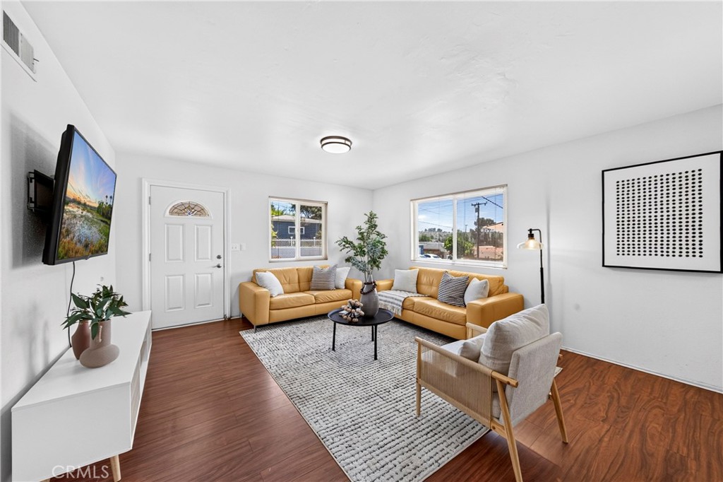 821 Buena Vista Avenue