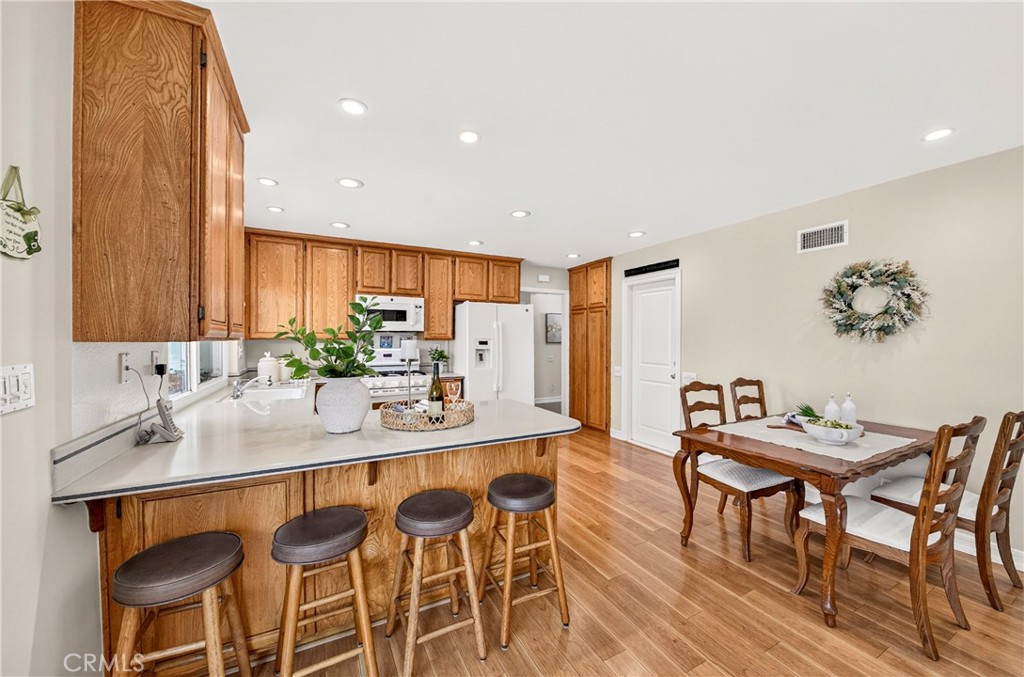 2244 Avenida Soledad