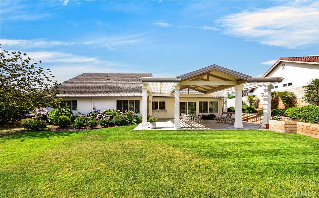 2244 Avenida Soledad