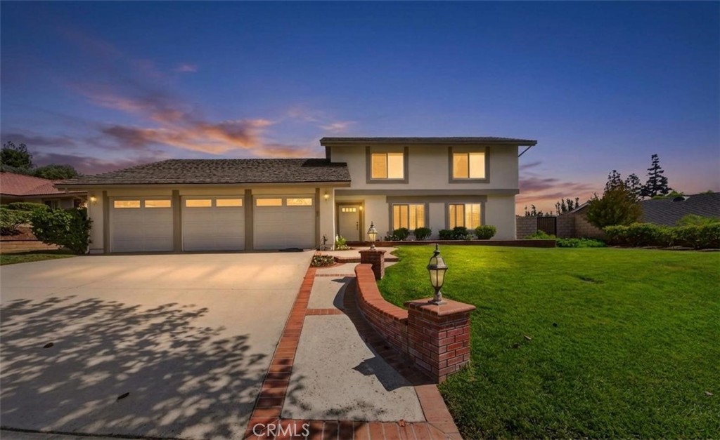 2244 Avenida Soledad