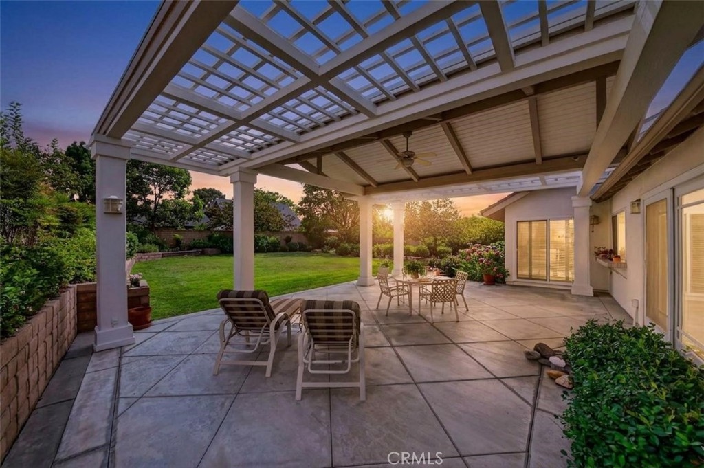 2244 Avenida Soledad
