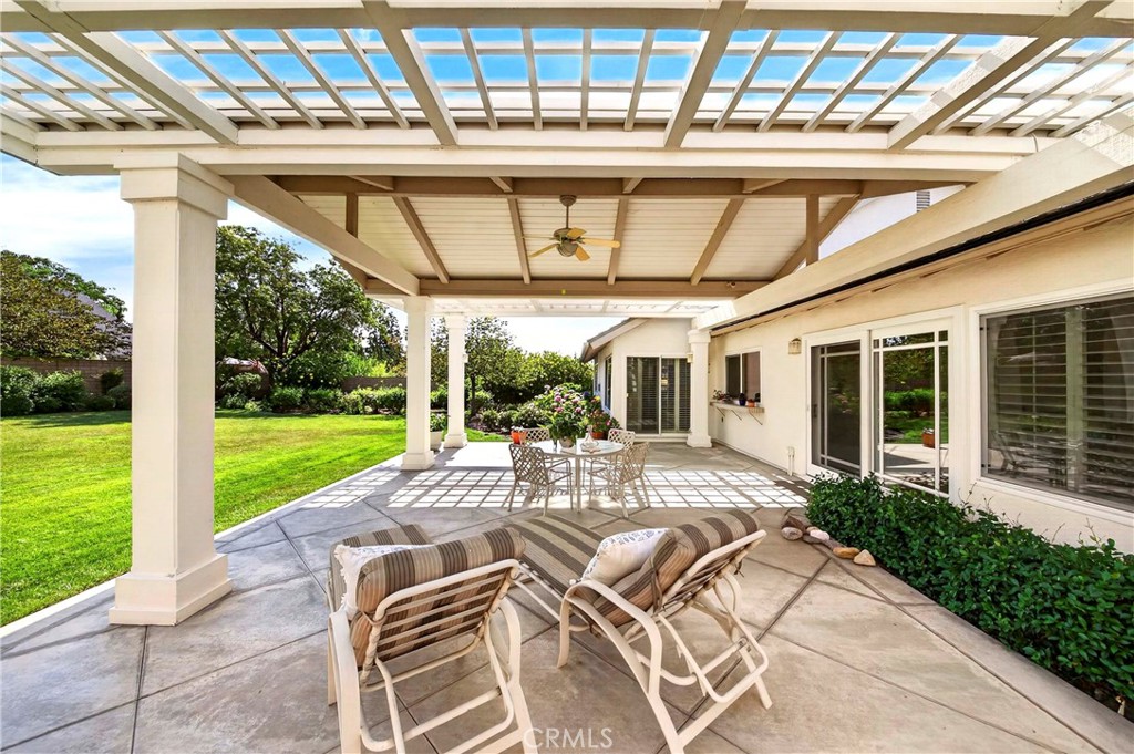 2244 Avenida Soledad
