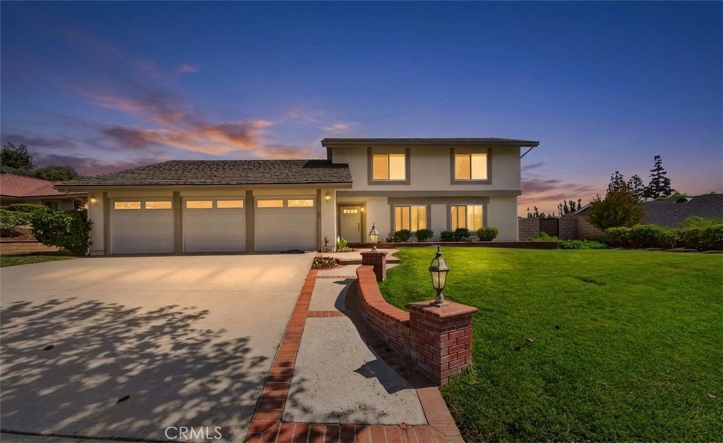 2244 Avenida Soledad