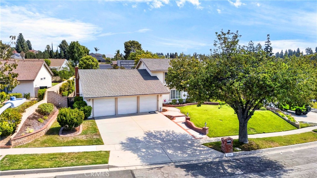 2244 Avenida Soledad