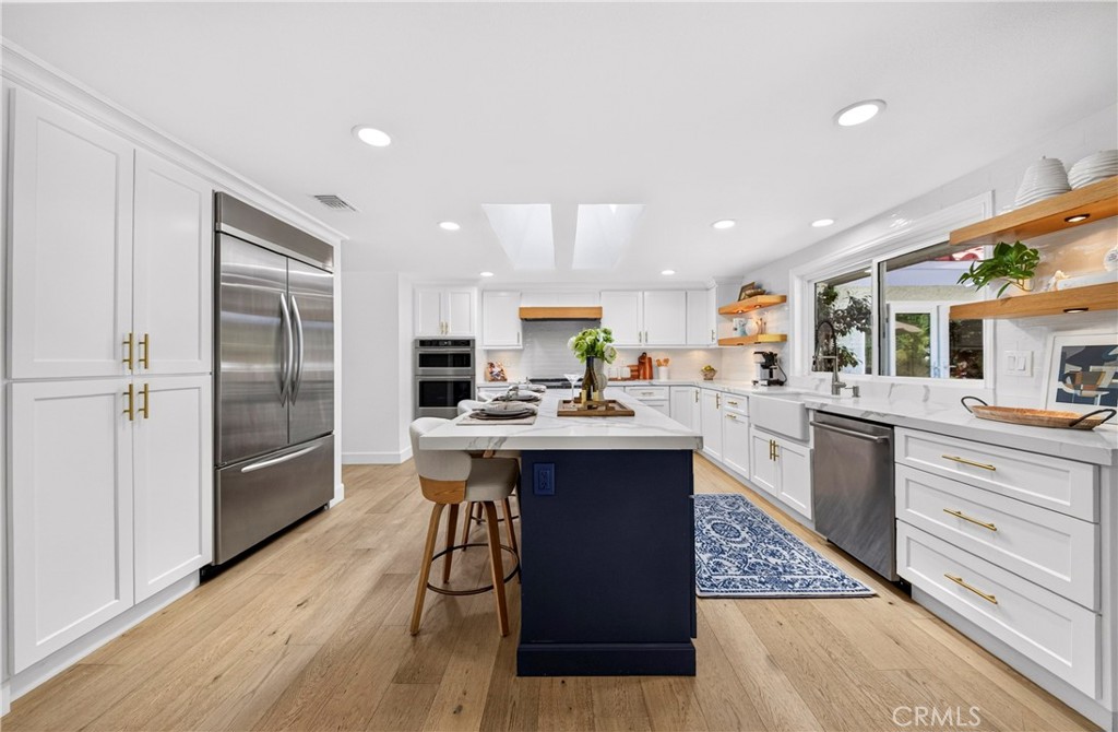 2101 Pioneer Avenue