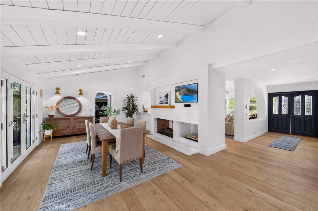 2101 Pioneer Avenue