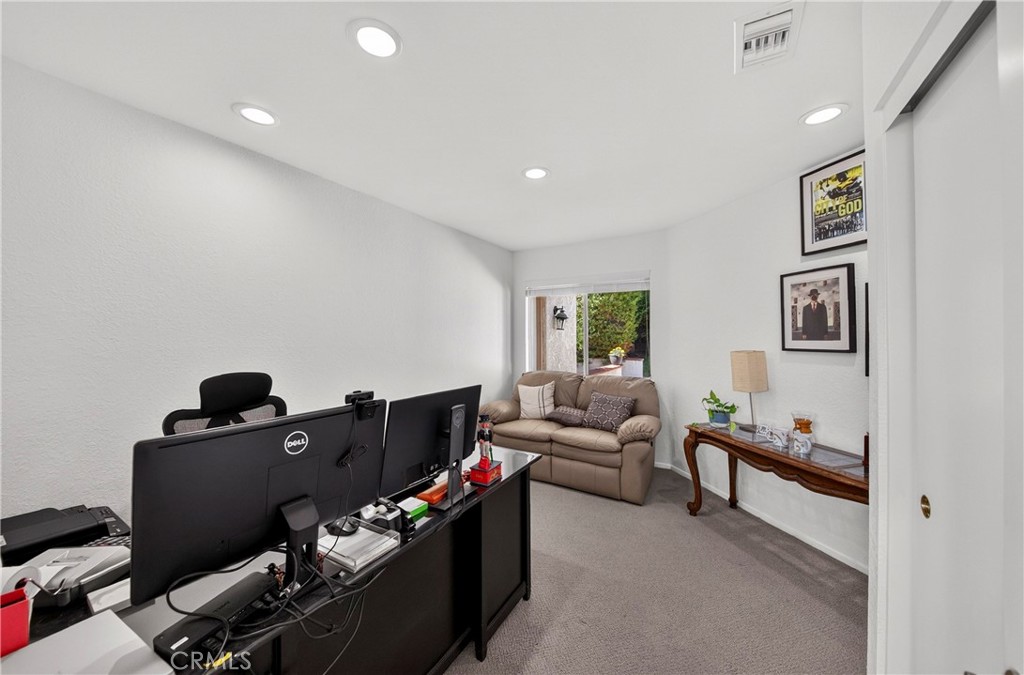 2101 Pioneer Avenue