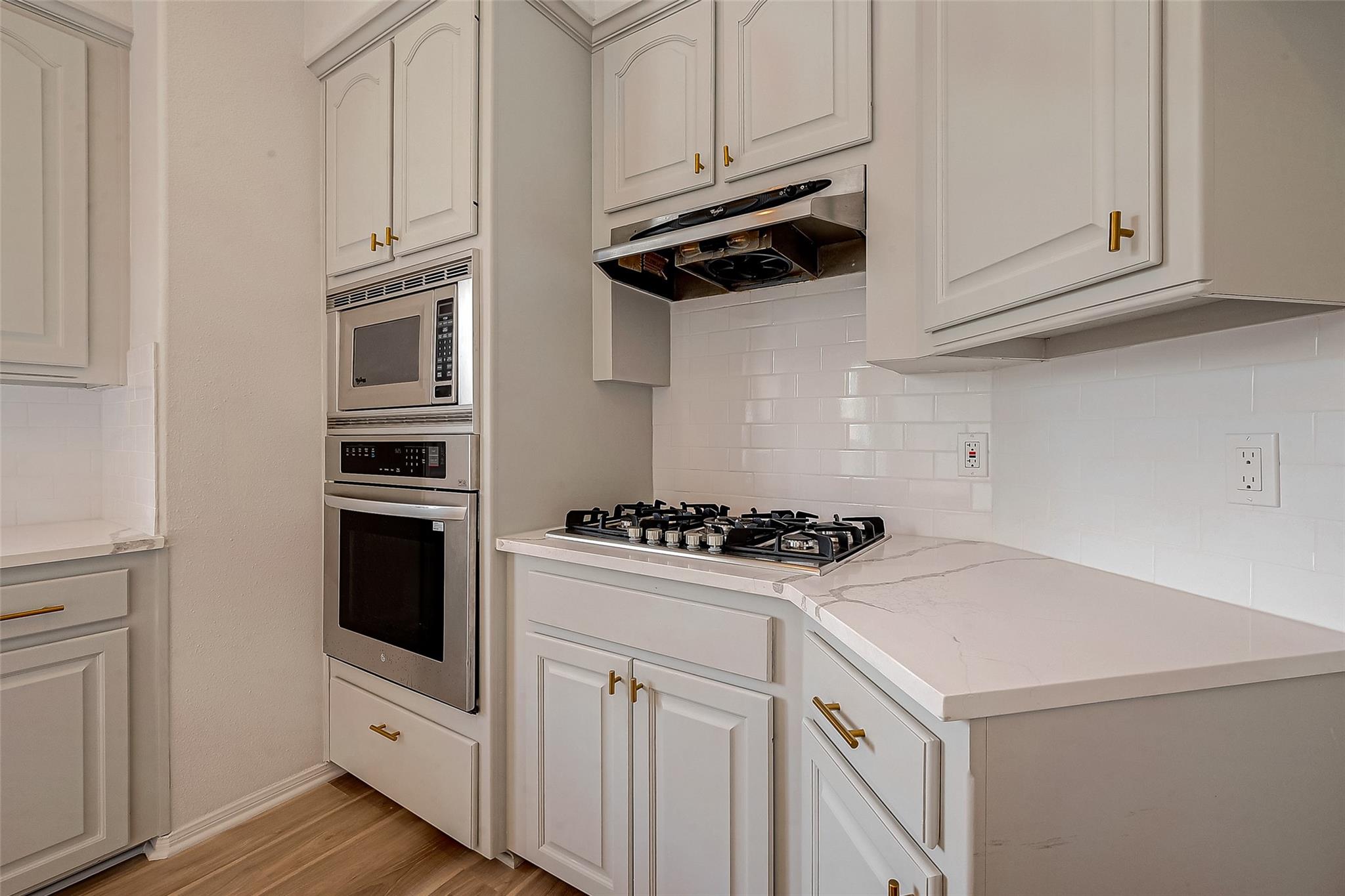 2150 Stacy Knoll