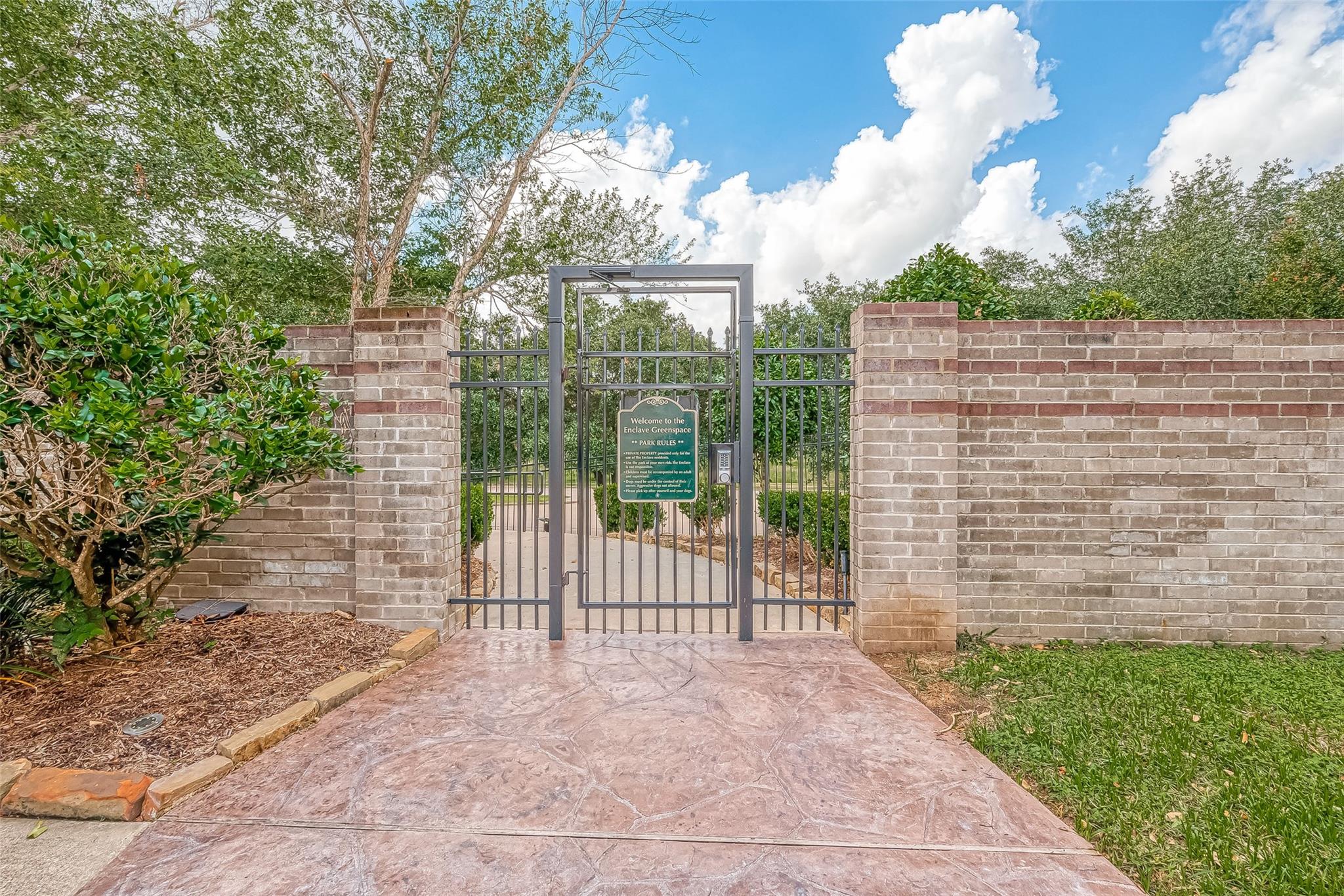 2150 Stacy Knoll