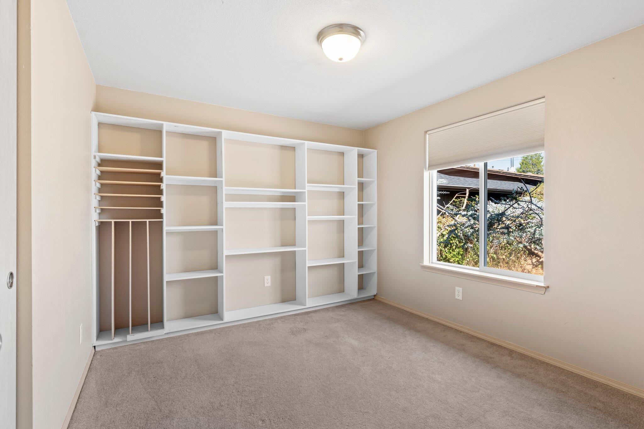 2428 Edgemont Drive