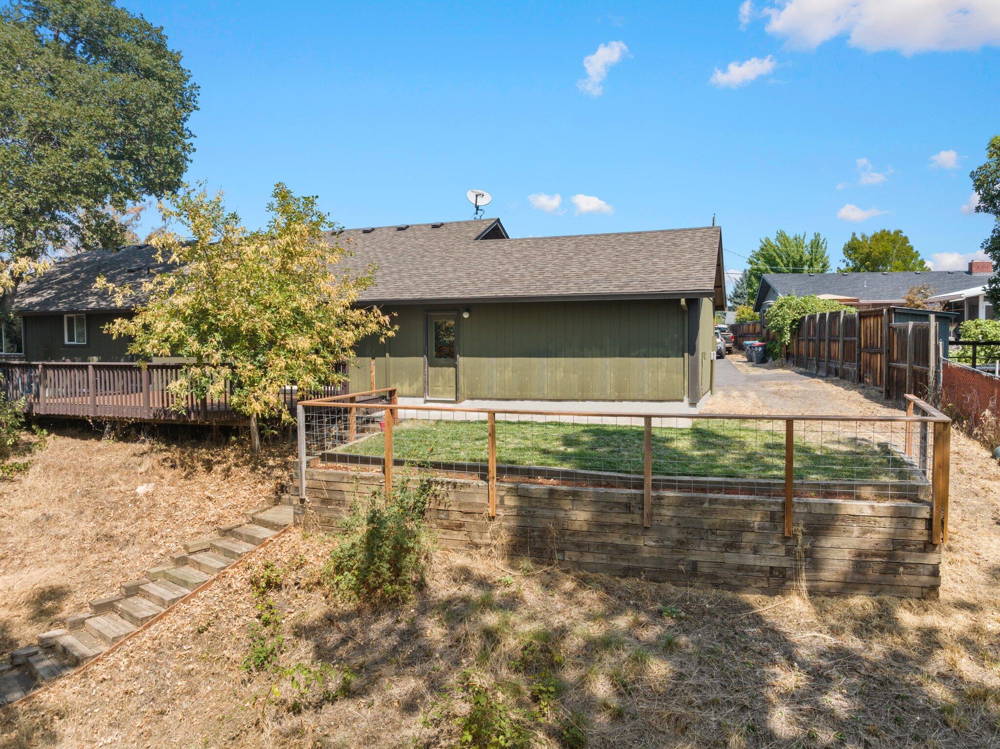 2428 Edgemont Drive