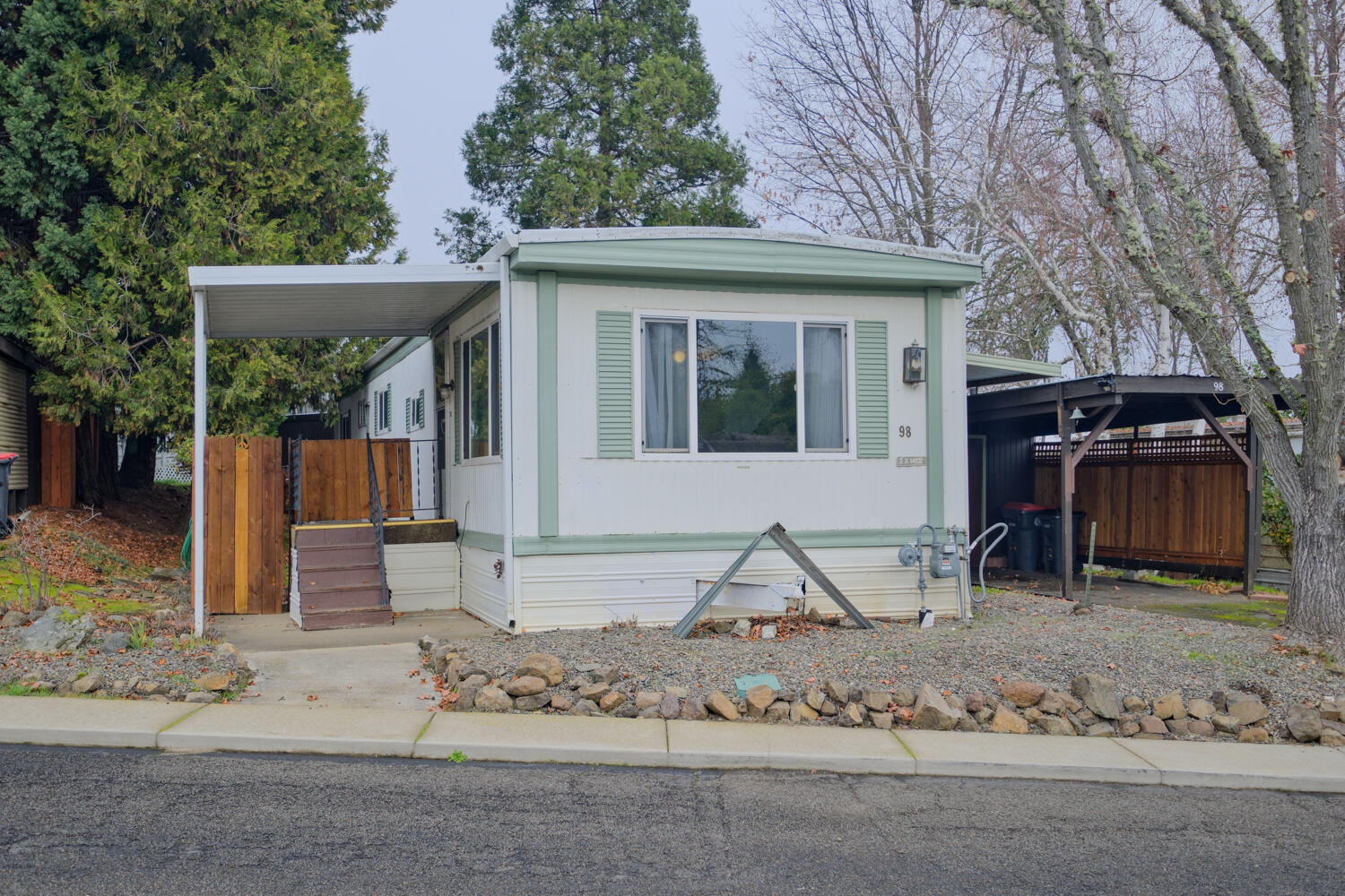 1055 N 5th Street, UNIT 98