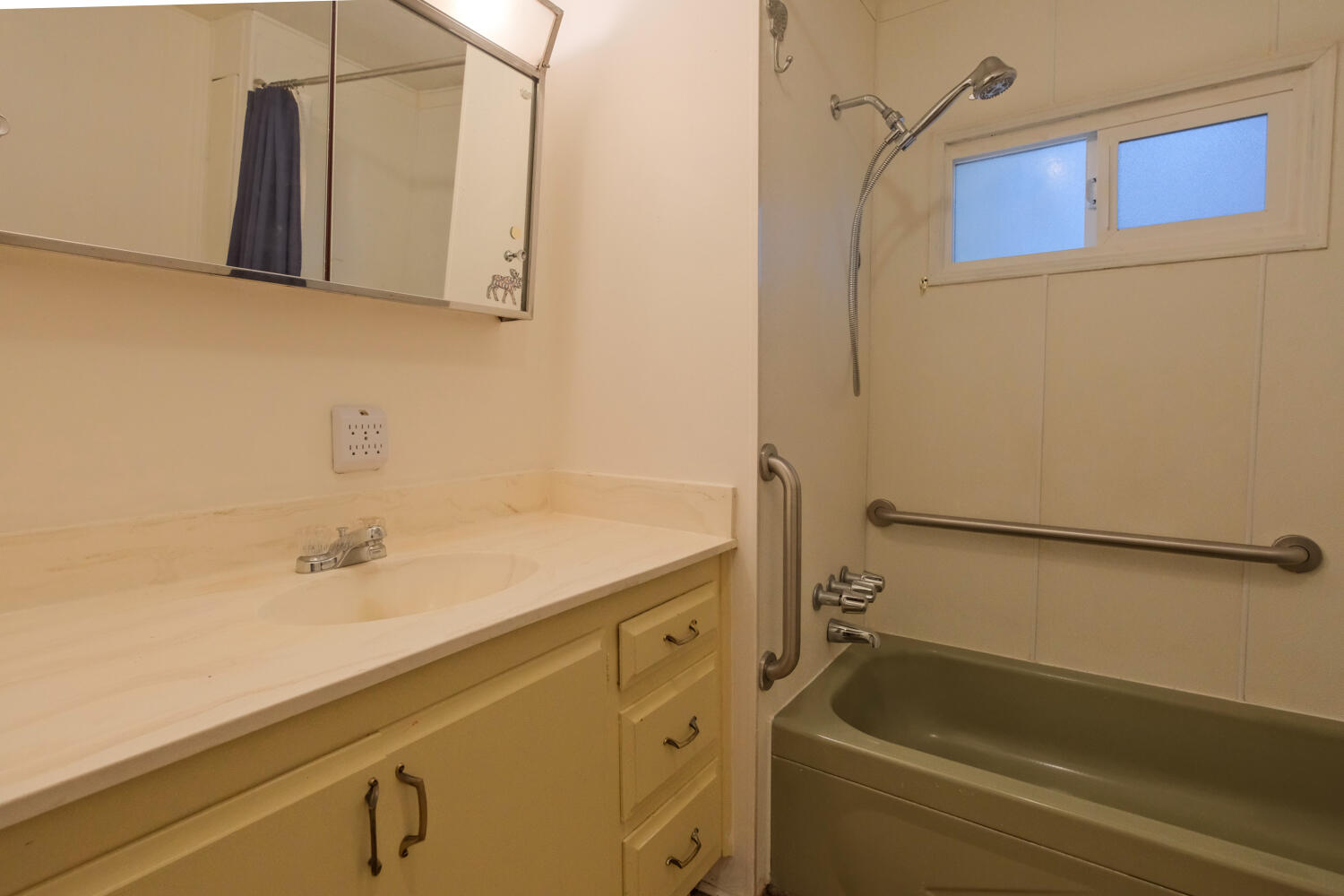 1055 N 5th Street, UNIT 98