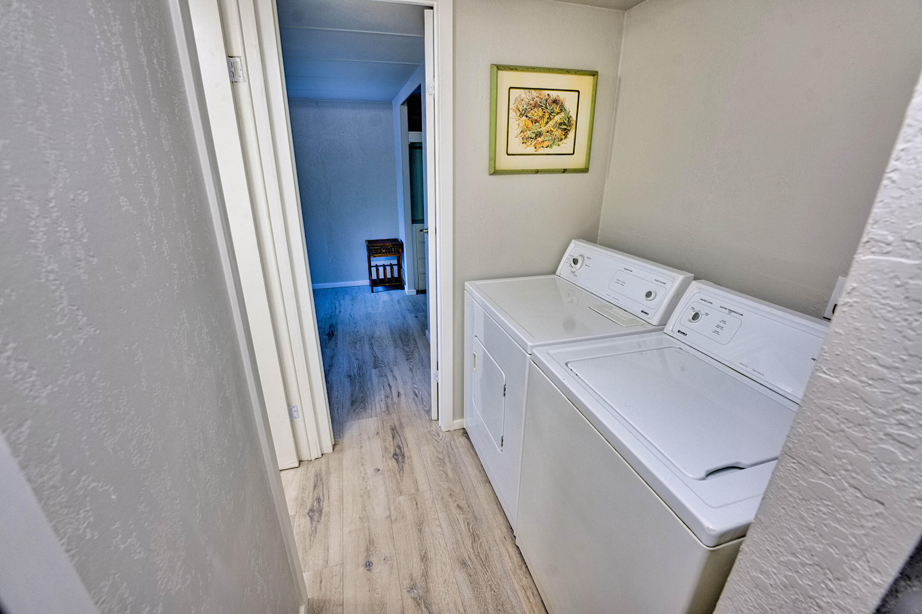 2799 Siskiyou Boulevard, 9