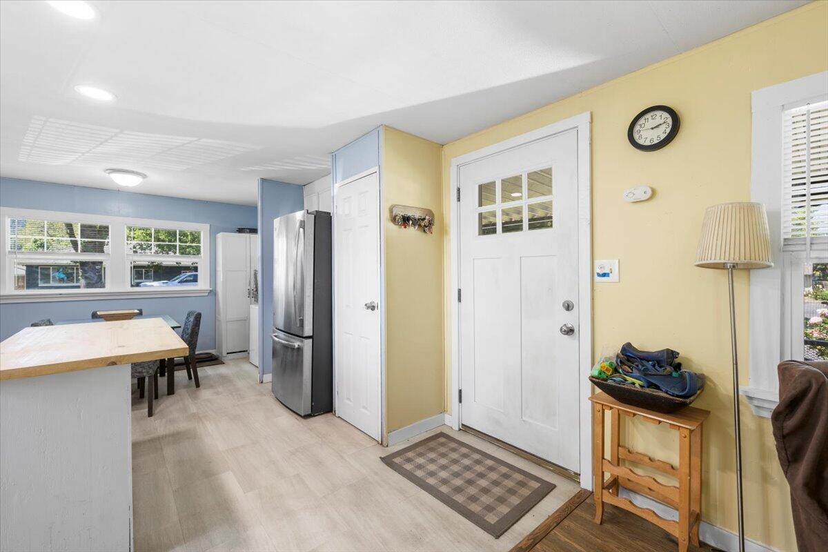420 Oak Street