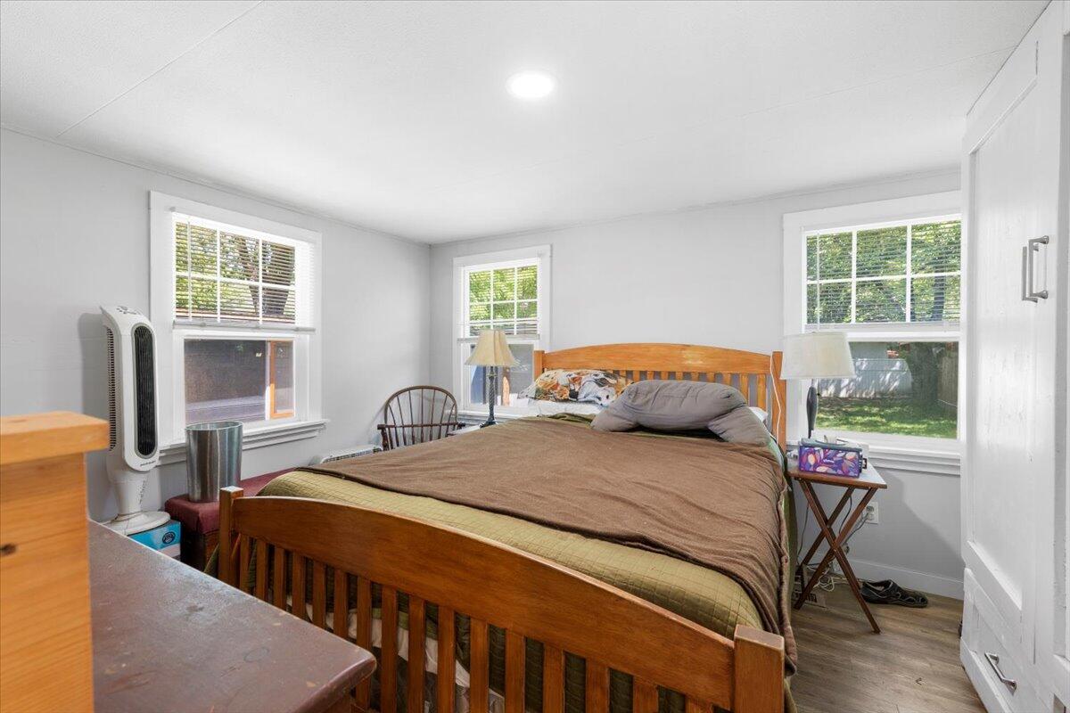 420 Oak Street