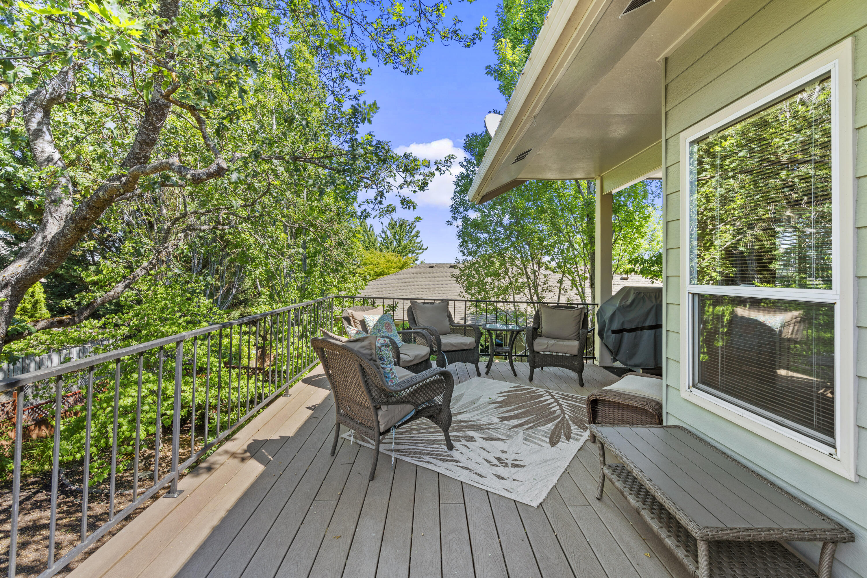 2965 Hollyburn Ridge Road