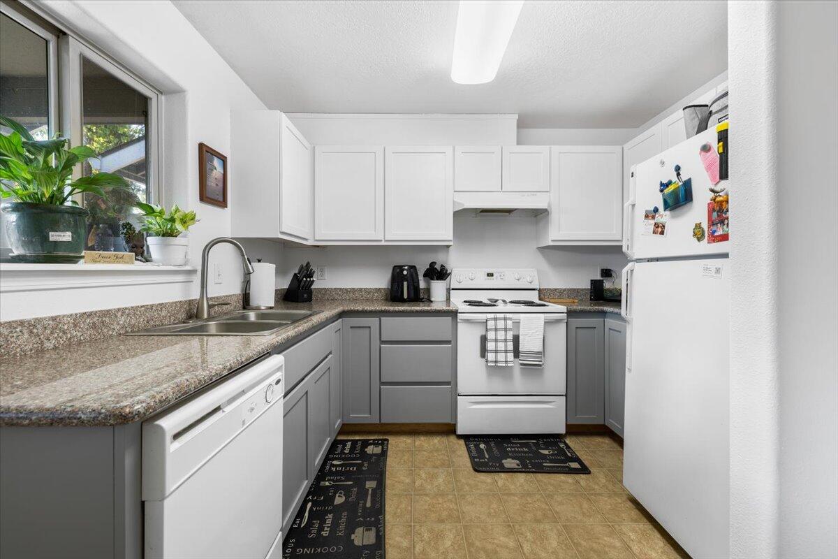 450 Midway Road, 40
