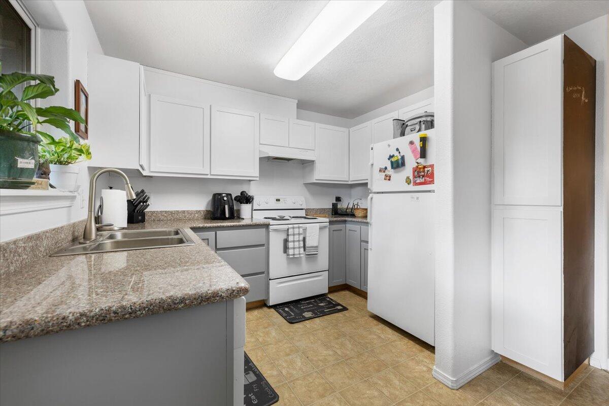 450 Midway Road, 40