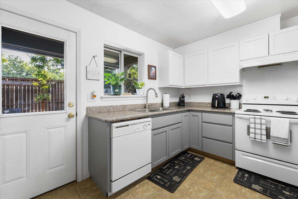 450 Midway Road, 40