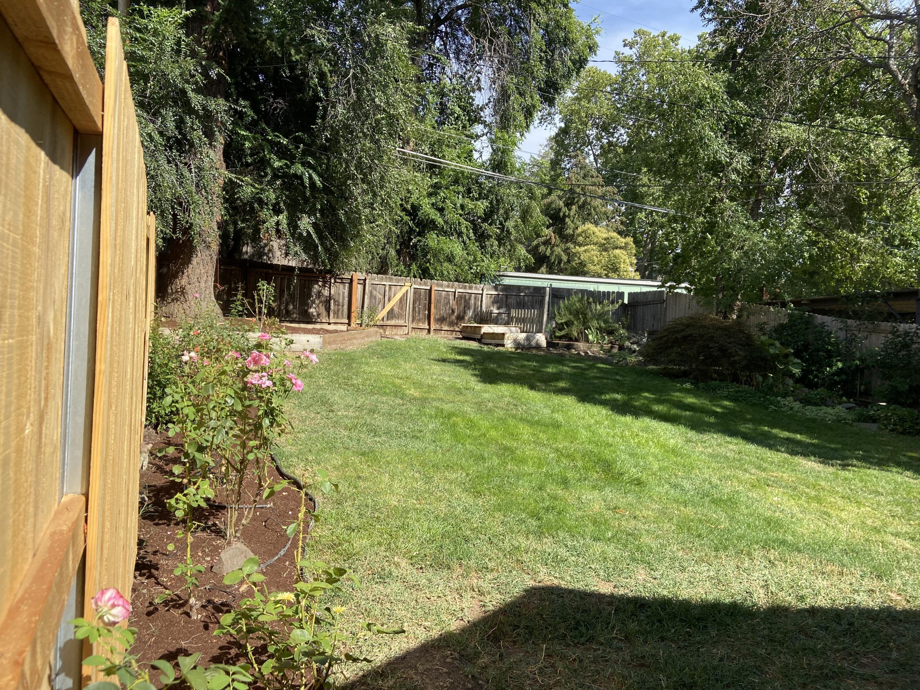 121 Willamette Avenue