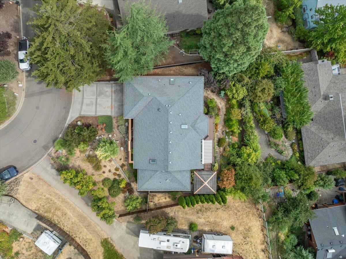 670 Thornton Way