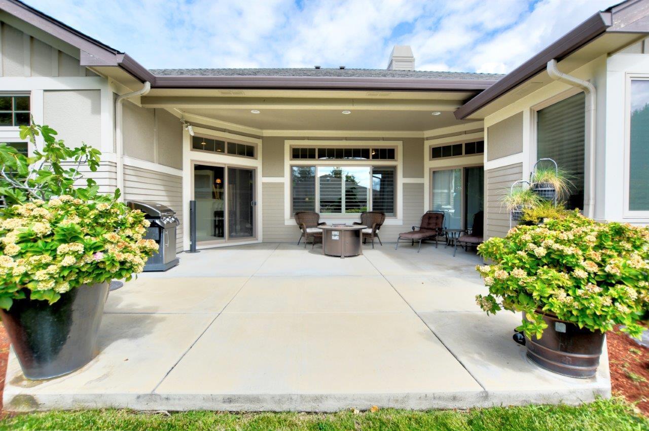 3756 Calle Vista Drive