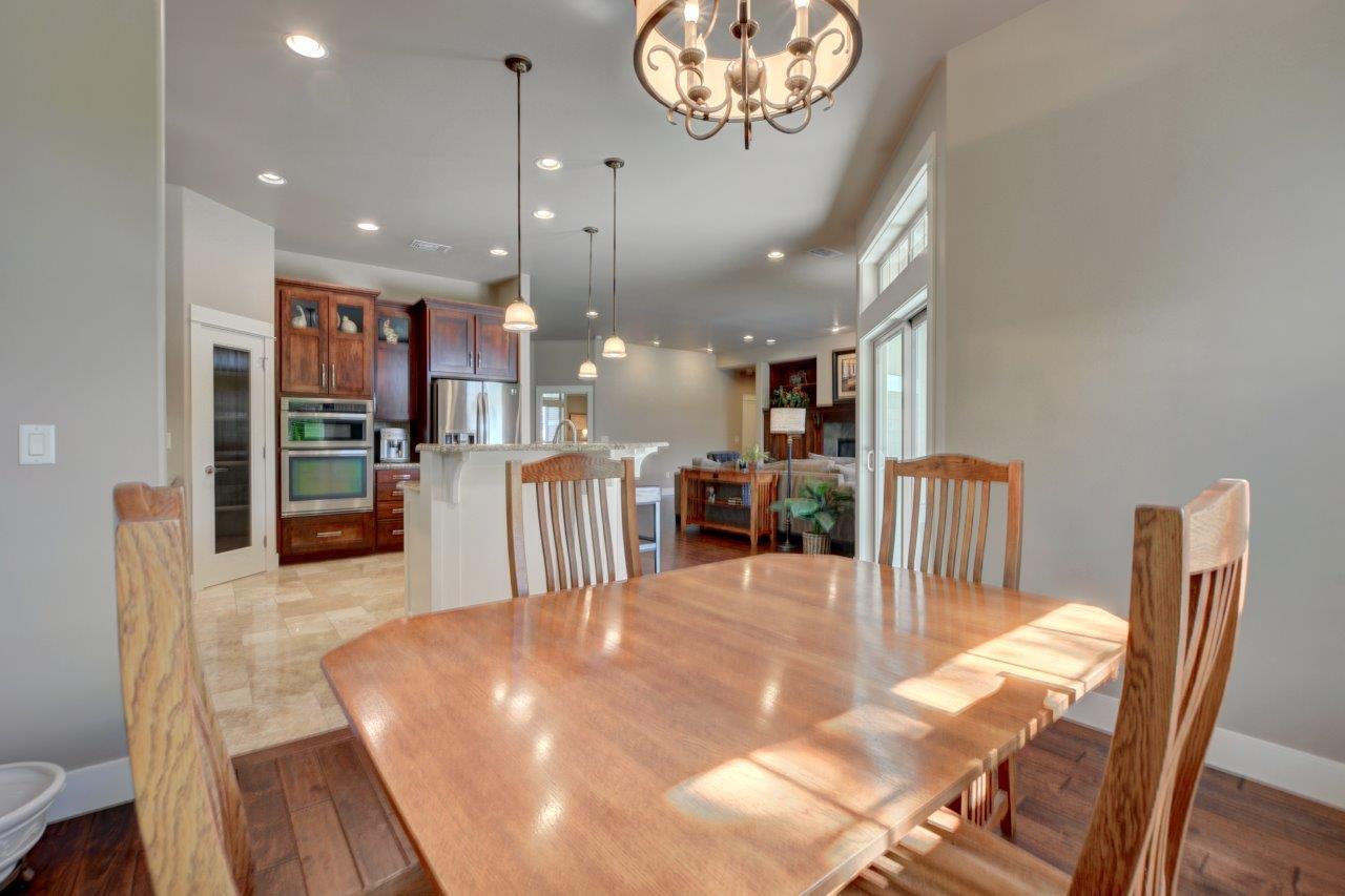3756 Calle Vista Drive