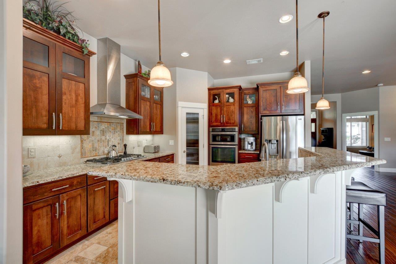 3756 Calle Vista Drive