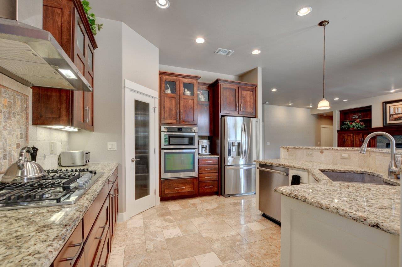 3756 Calle Vista Drive