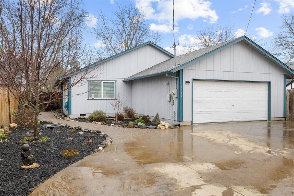 1312 Thomas Road