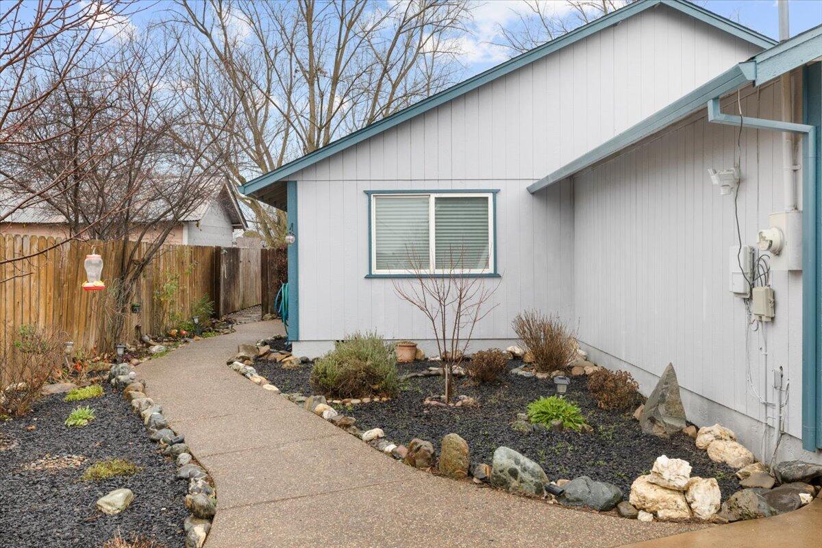 1312 Thomas Road