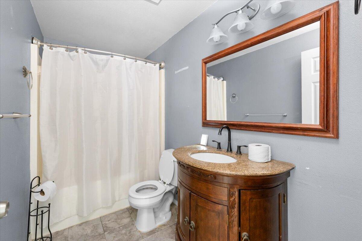 1312 Thomas Road
