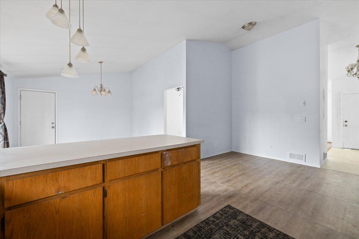 1312 Thomas Road