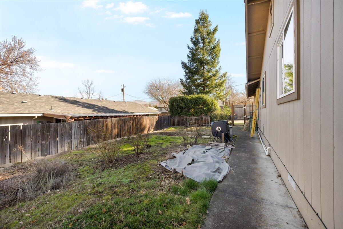 1960 Lawnridge Street