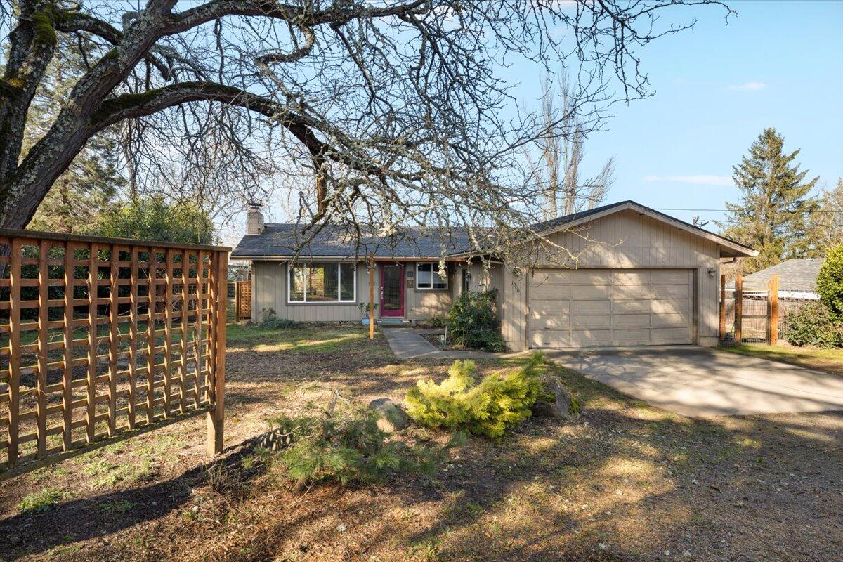 1960 Lawnridge Street