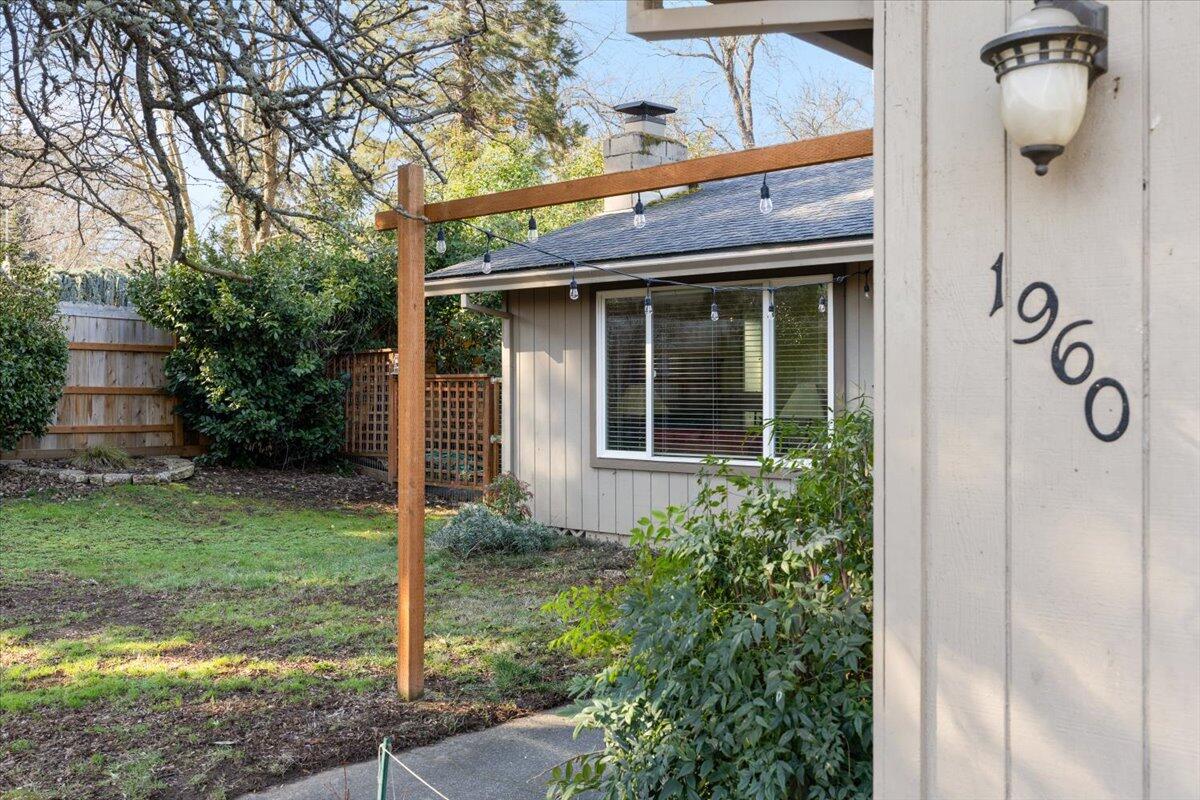 1960 Lawnridge Street