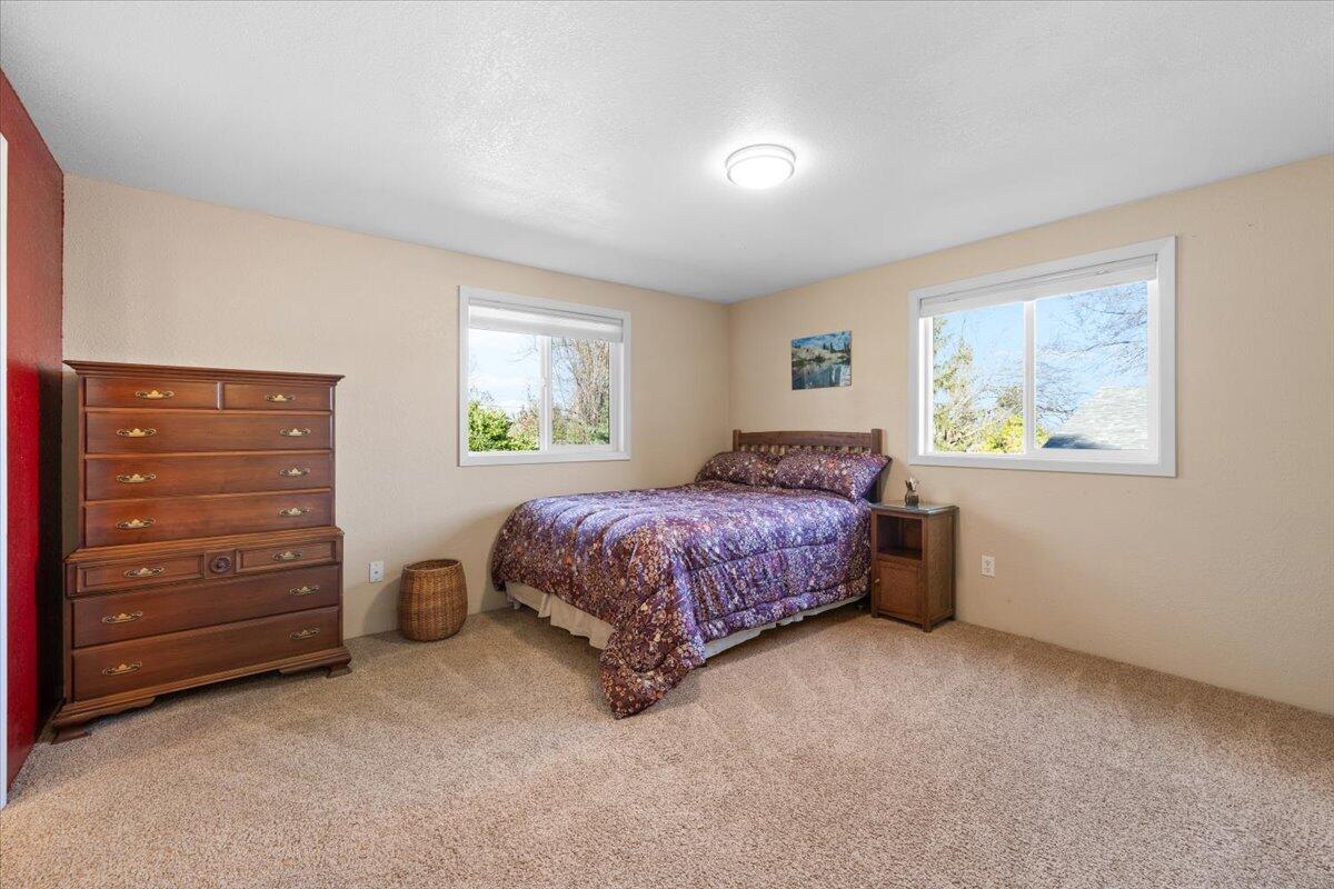 1960 Lawnridge Street