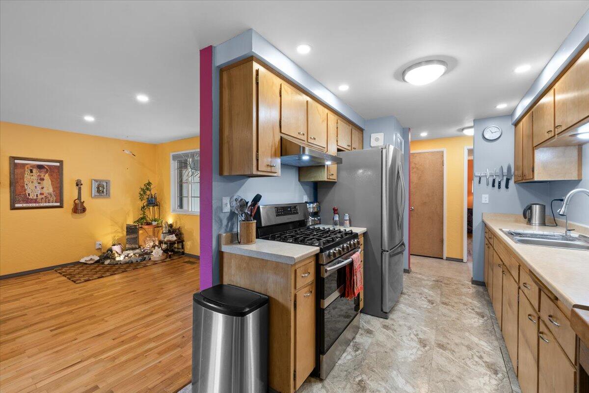 105 N 4th Street