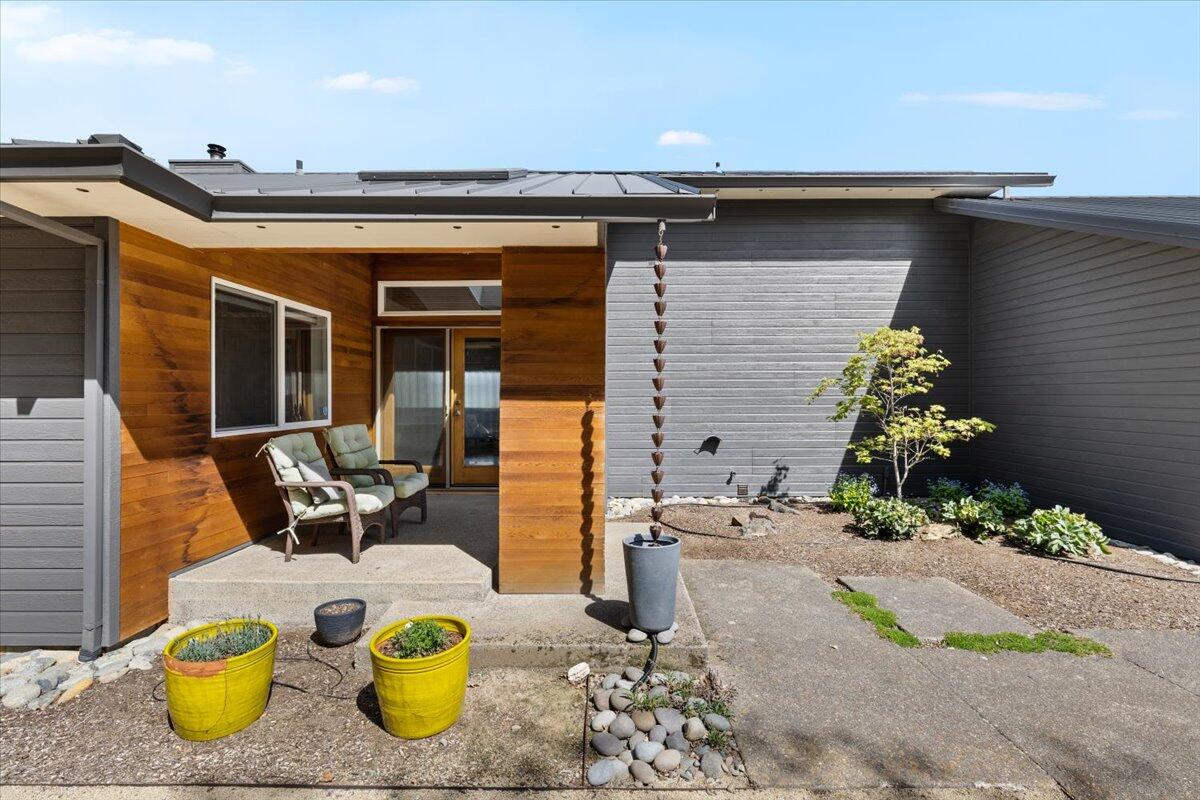 5229 Pioneer Road